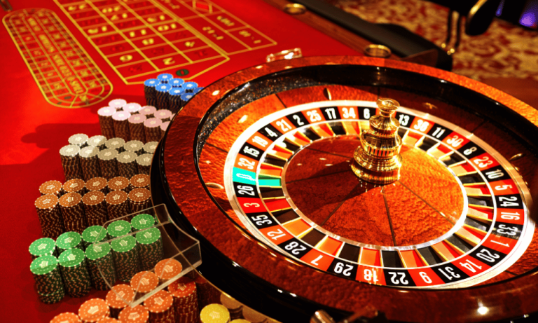 Plinko Avis : Ce Jeu Peut-il Vraiment Rivaliser avec les Classiques du Casino ?